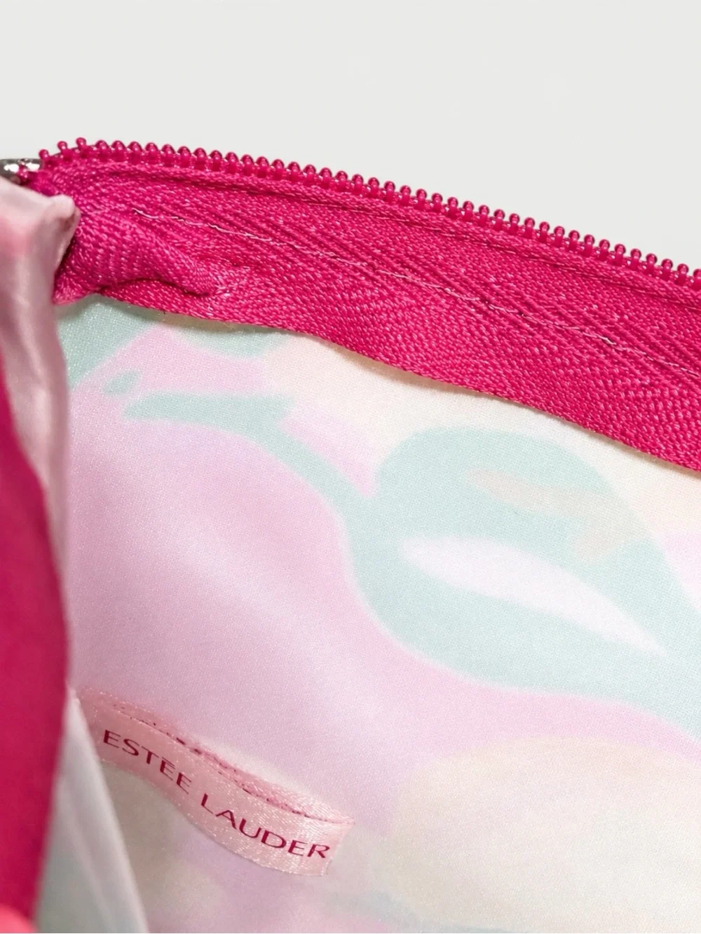 Lilly Pulitzer for Estée Lauder Lemon Cosmetic Bag + Fragrance Notepad Set
